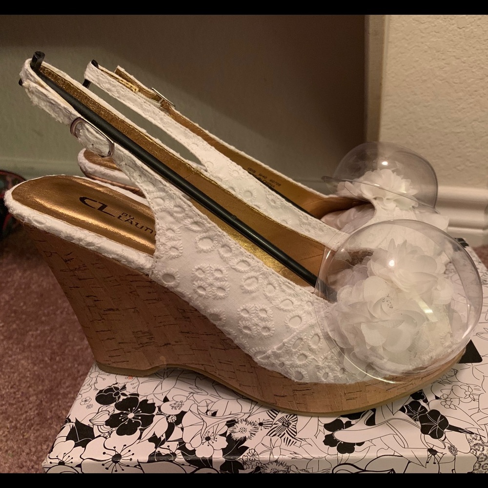 Chinese Laundry Wedges